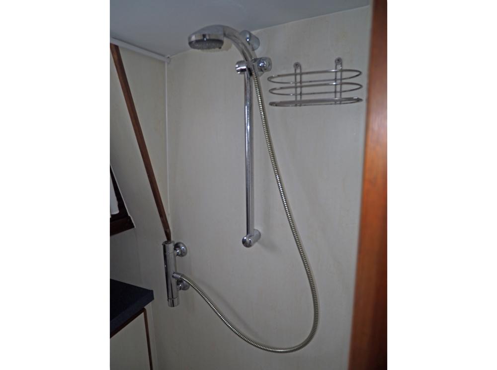 Salon, H&eacute;bergements